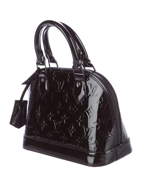 lv vernis monogram